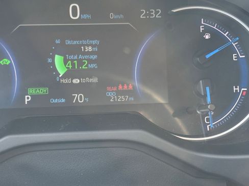 Used 2025 Toyota RAV4 LE image 39