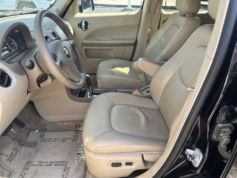Used 2006 Chevrolet HHR LT w/ Preferred Equipment Group FWD image 16