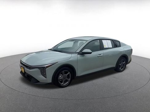 Used 2025 Kia K4 FWD image 9