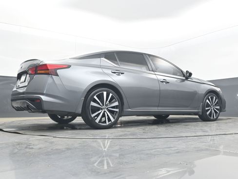 Used 2022 Nissan Altima 2.5 SR image 27