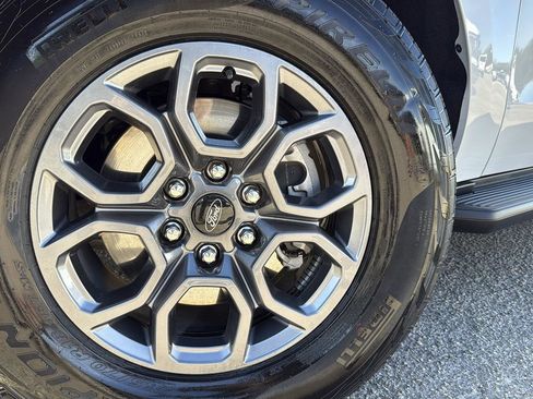 Used 2025 Ford Expedition Active image 9