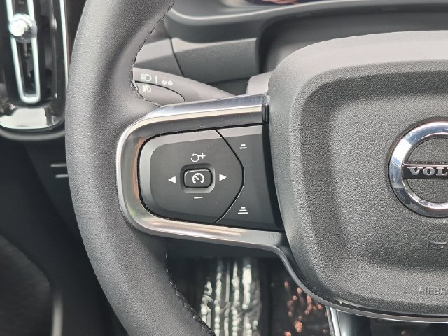 Used 2023 Volvo C40 P8 Recharge Ultimate w/ Protection Package Premier AWD/4WD image 18