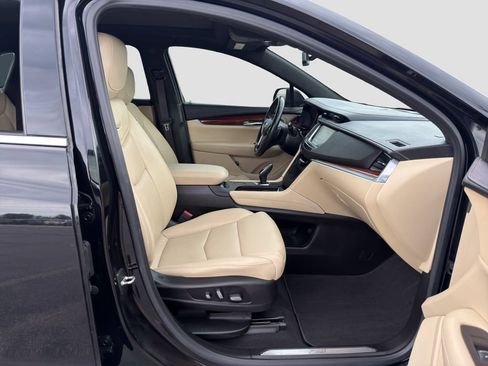 Used 2019 Cadillac XT5 Luxury FWD image 27