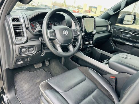 Used 2024 RAM 1500 Laramie image 16