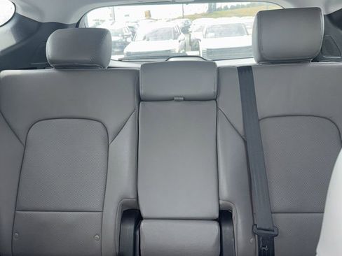 Used 2017 Hyundai Santa Fe Sport image 9