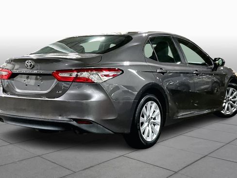 Certified 2018 Toyota Camry LE image 12