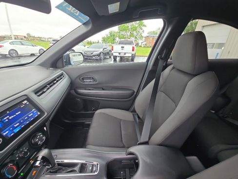 Certified 2021 Honda HR-V Sport image 21
