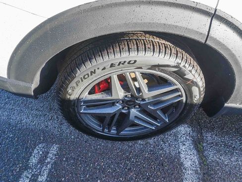 New 2026 Ford Explorer ST-Line w/ ST-Line Street Pack image 8