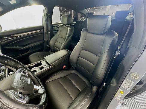 Used 2019 Honda Accord Sport image 13