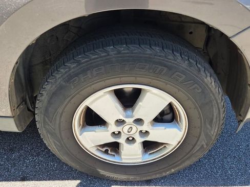 Used 2012 Ford Escape XLT FWD image 11