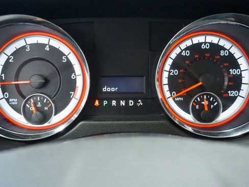 Used 2013 Dodge Grand Caravan American Value Package w/ UConnect Hands-Free Group image 43