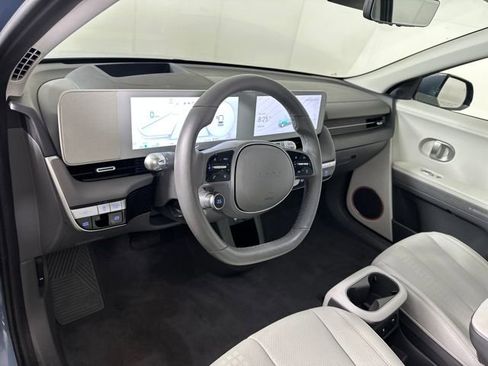 Used 2024 Hyundai Ioniq 5 Limited image 13