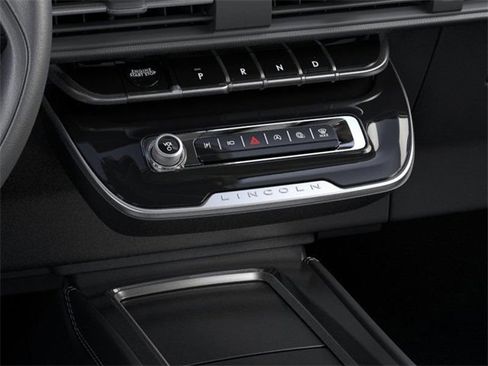 New 2025 Lincoln Corsair FWD image 15