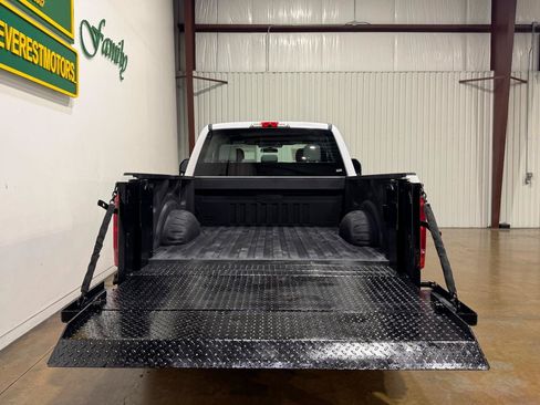 Used 2018 Ford F250 XL w/ Power Equipment Group RWD image 13