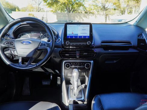Used 2020 Ford EcoSport Titanium image 12