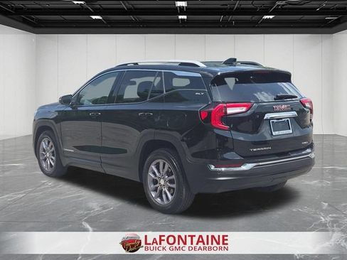 Used 2023 GMC Terrain SLT AWD/4WD image 3