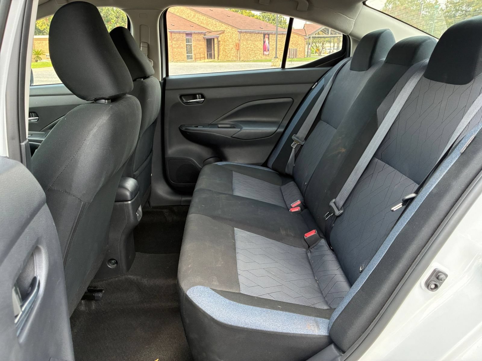 Used 2025 Nissan Versa SV FWD image 22