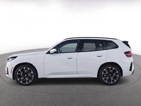 Used 2025 BMW X3 xDrive30i AWD/4WD image 6