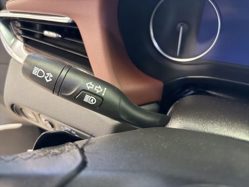 Used 2021 Buick Enclave Avenir w/ Avenir Technology Package image 20