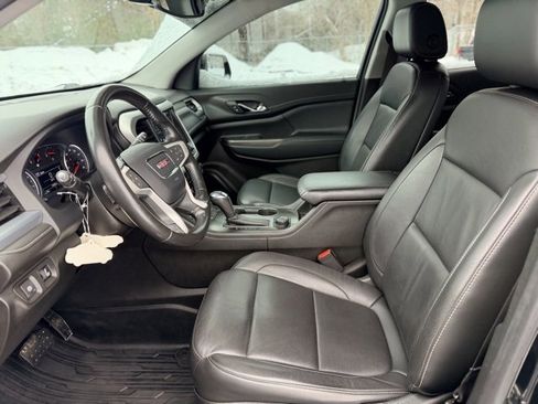 Used 2019 GMC Acadia SLT w/ Black Edition image 6