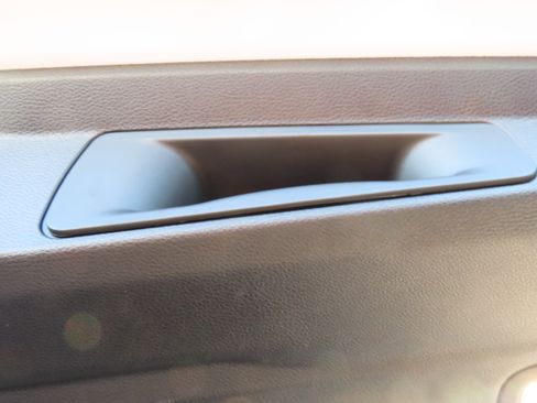 Used 2023 Jeep Grand Cherokee L Laredo image 20