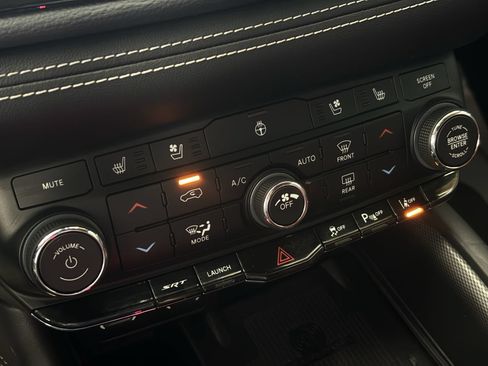 Used 2024 Dodge Durango SRT AWD/4WD image 59