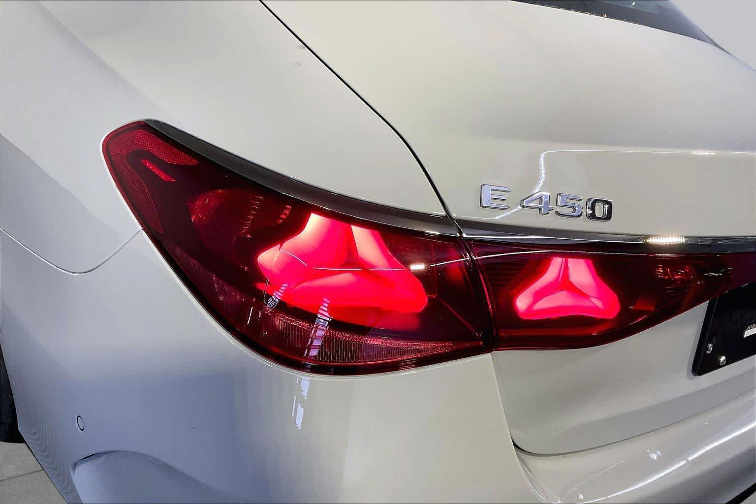 New 2027 Mercedes-Benz E 450 4MATIC Sedan image 5