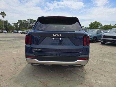 New 2026 Kia Sorento EX FWD image 7