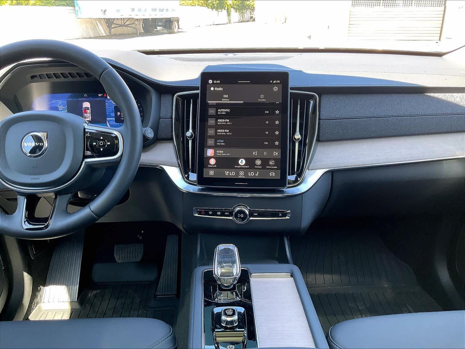 New 2027 Volvo XC90 B6 Plus AWD/4WD image 9