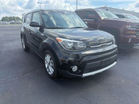 Used 2019 Kia Soul + FWD image 2