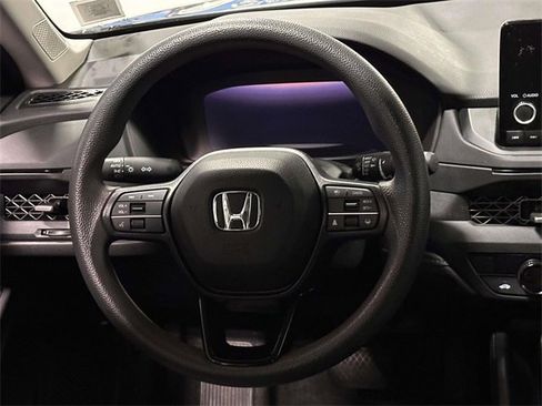 Certified 2023 Honda Accord EX image 15