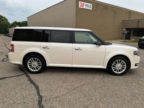 Used 2016 Ford Flex SEL AWD/4WD image 11