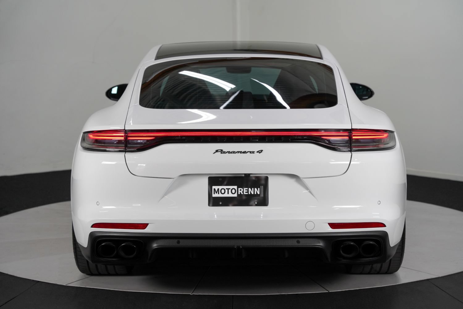 Used 2023 Porsche Panamera 4 Platinum Edition AWD/4WD image 8