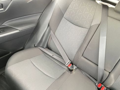 Used 2025 Toyota RAV4 XLE image 39