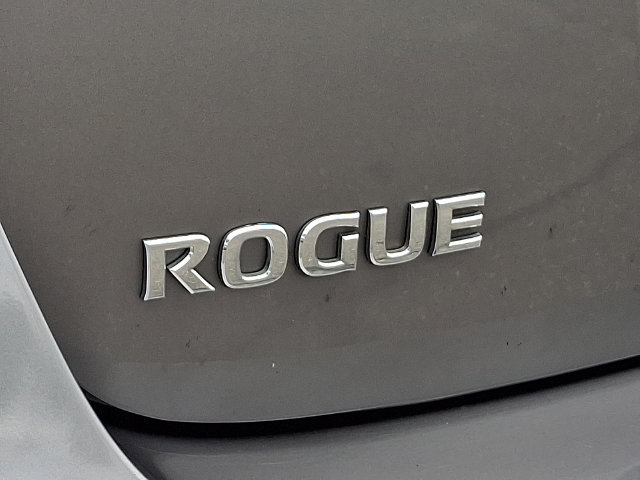 Used 2011 Nissan Rogue SV w/ SL Pkg AWD/4WD image 32