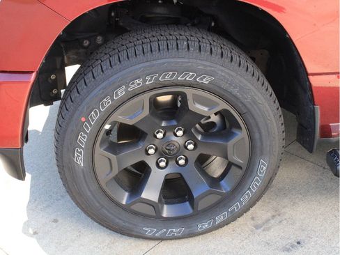 Used 2020 RAM 1500 Big Horn AWD/4WD image 12