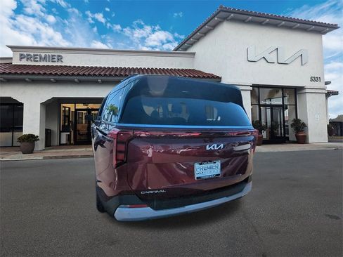 New 2026 Kia Carnival EX image 6