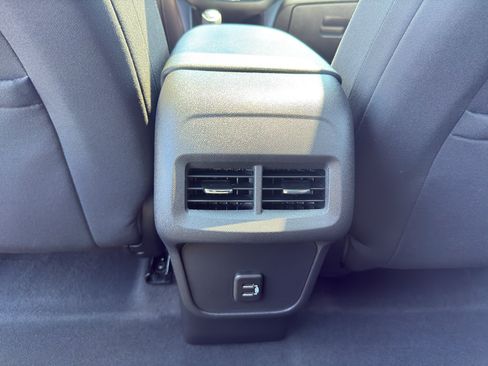 Certified 2021 Chevrolet Equinox LT AWD/4WD image 32