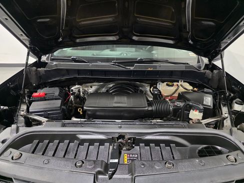 Used 2019 Chevrolet Silverado 1500 Custom image 10