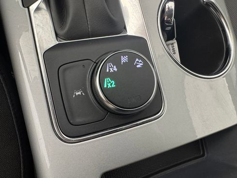 Used 2025 Chevrolet Blazer LT AWD/4WD image 26