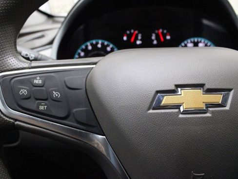 Used 2022 Chevrolet Malibu LT image 24