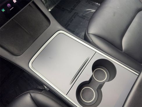 Used 2021 Tesla Model 3 Standard Range Plus image 64