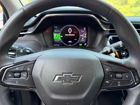 Used 2023 Chevrolet Bolt EUV LT w/ Driver Confidence Package FWD image 23