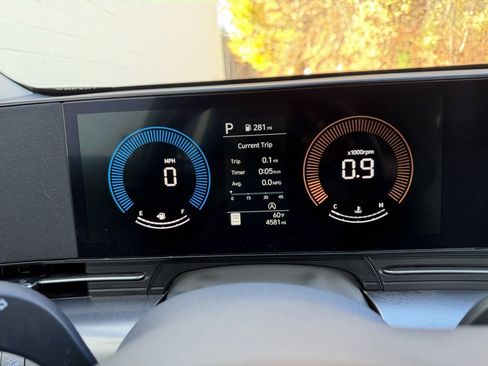 Certified 2024 Hyundai Kona SE image 13