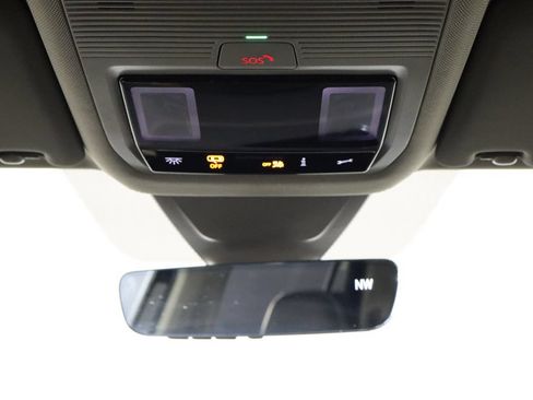 Used 2026 Volkswagen Atlas SE FWD image 26