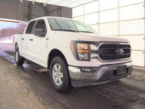 Used 2023 Ford F150 XLT image 2