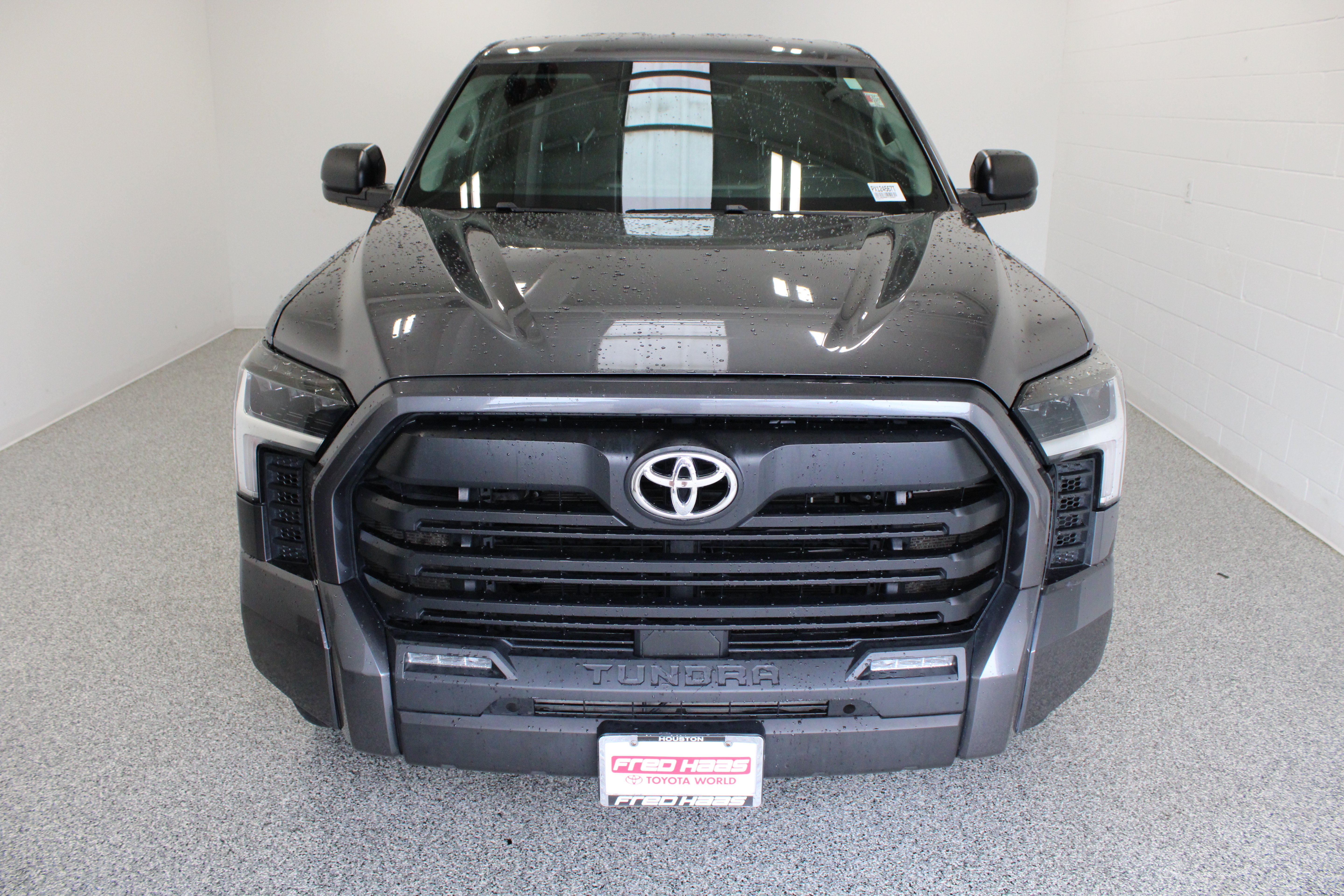 Used 2023 Toyota Tundra SR5 AWD/4WD image 3