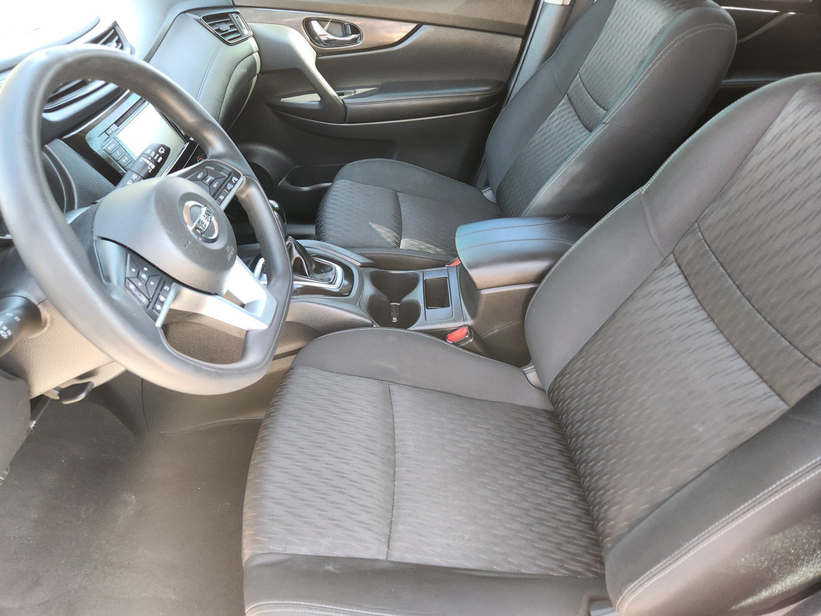 Used 2018 Nissan Rogue S FWD image 10