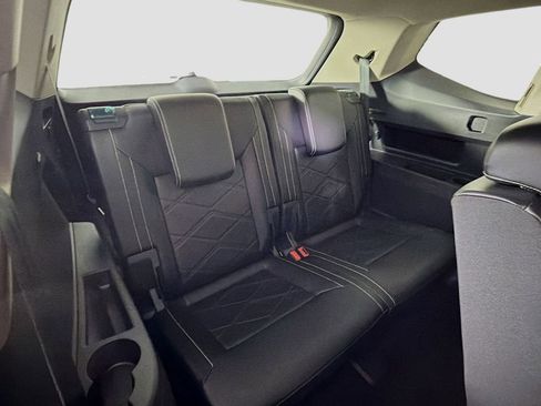 Used 2024 Volkswagen Atlas SE image 26