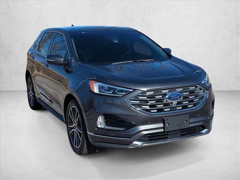 Used 2019 Ford Edge Titanium w/ Equipment Group 301A image 3